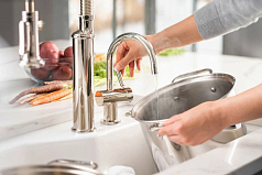 Кран горячей и холодной воды InSinkErator AquaHot F-HC3300BC